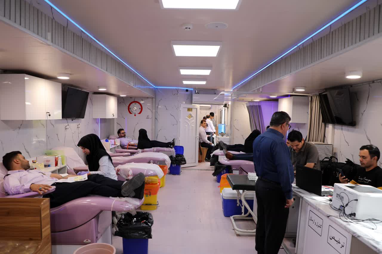 اهدای خون کارکنان فولاد آلیاژی ایران